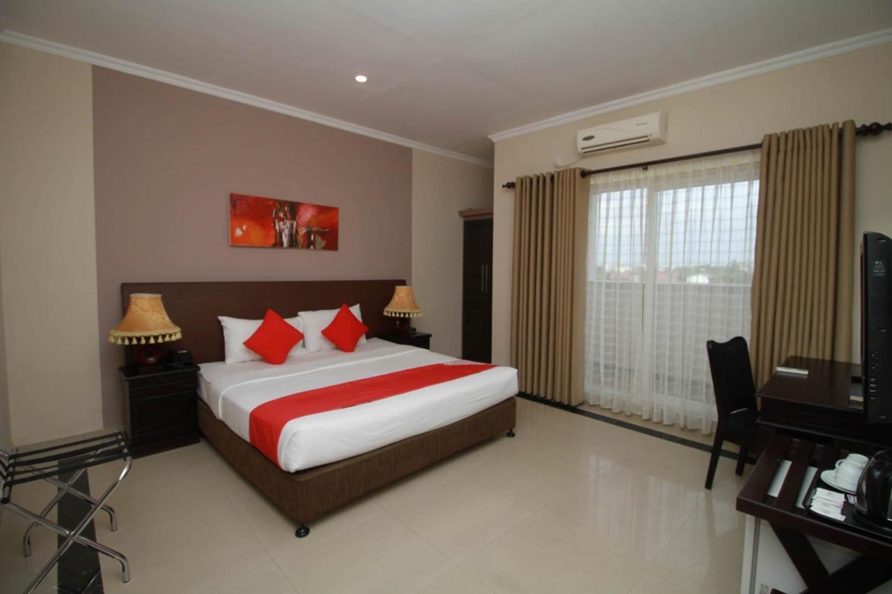 Oyo 317 Choy'S Waterfront Residence Negombo Esterno foto